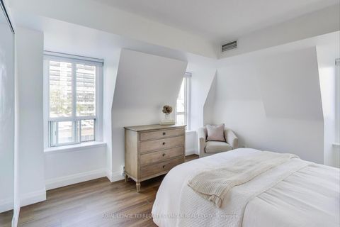 Photo 14 at 448 - 139 Merton Street, Mount Pleasant West, Toronto