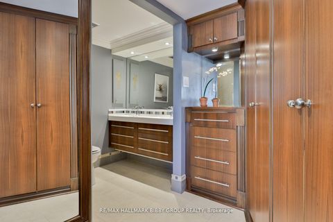 Photo 14 at 3006 - 65 Harbour Square, Waterfront Communities C1, Toronto