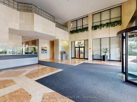 Photo 6 at 102 - 255 Duncan Mill Road, Windfields, Toronto