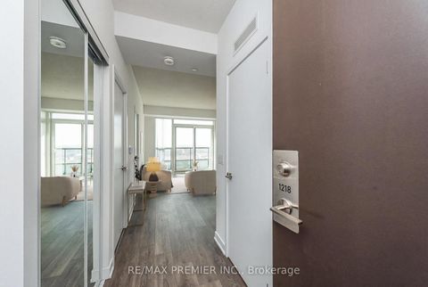 Photo 2 at 1218 - 60 Honeycrisp Crescent, Vaughan Corporate Centre, Vaughan