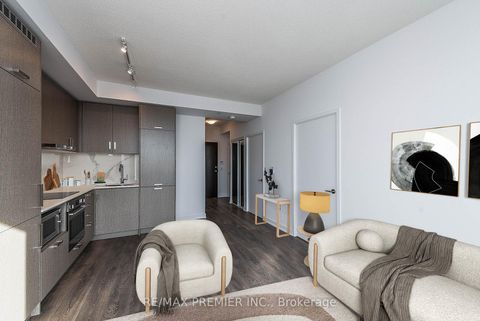 Photo 11 at 1218 - 60 Honeycrisp Crescent, Vaughan Corporate Centre, Vaughan