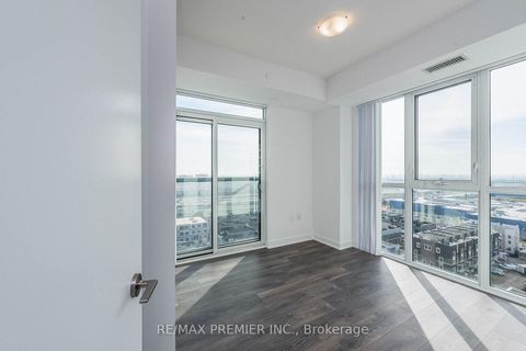 Photo 17 at 1218 - 60 Honeycrisp Crescent, Vaughan Corporate Centre, Vaughan