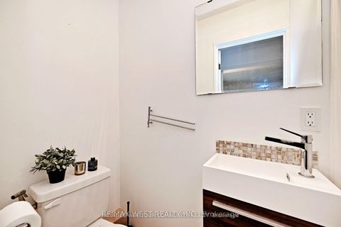 Photo 16 at 348 Brownridge Drive, Brownridge, Vaughan
