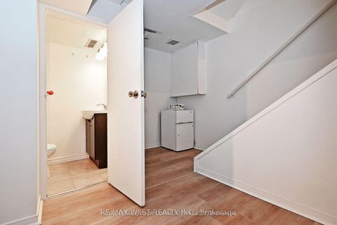 Photo 23 at 348 Brownridge Drive, Brownridge, Vaughan