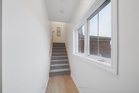 Photo 2 at 6 - 485 Beresford Path, Central, Oshawa