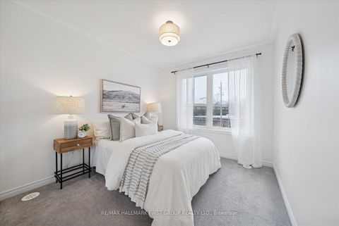 Photo 11 at 6 - 485 Beresford Path, Central, Oshawa