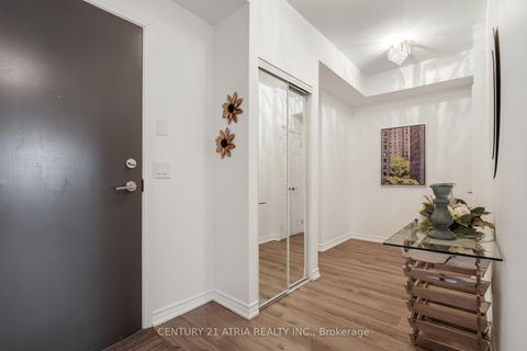 Photo 7 at 320 - 11611 Yonge Street, Jefferson, Richmond Hill