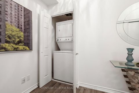 Photo 8 at 320 - 11611 Yonge Street, Jefferson, Richmond Hill