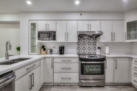 Photo 9 at 710 - 75 Weldrick Road E, Observatory, Richmond Hill