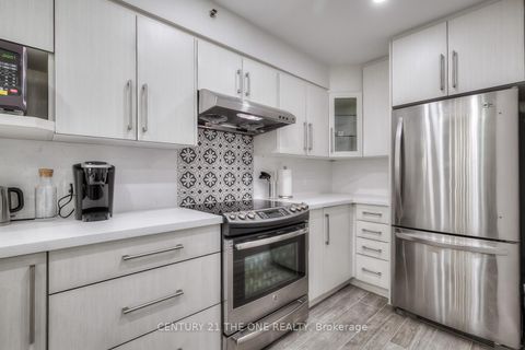 Photo 11 at 710 - 75 Weldrick Road E, Observatory, Richmond Hill