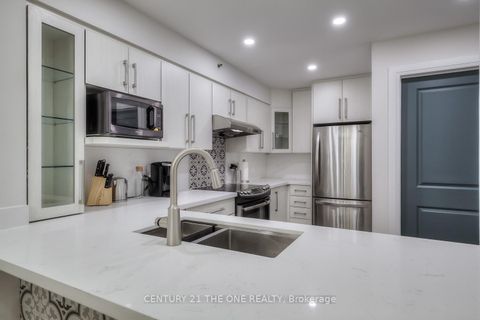 Photo 13 at 710 - 75 Weldrick Road E, Observatory, Richmond Hill