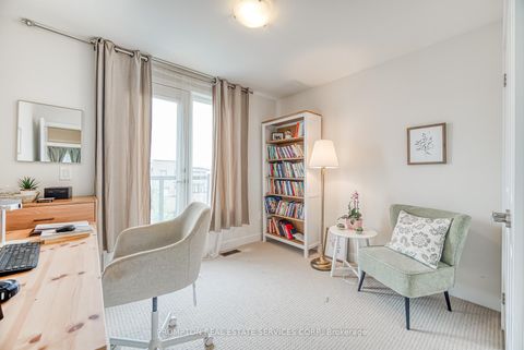 Photo 21 at 48 Helliwell Crescent, Oak Ridges Lake Wilcox, Richmond Hill