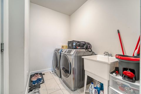 Photo 29 at 48 Helliwell Crescent, Oak Ridges Lake Wilcox, Richmond Hill