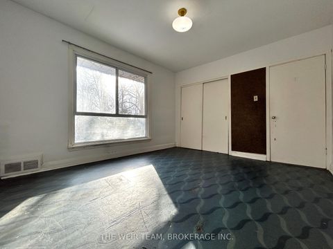 Photo 16 at 17 Glen Robert Drive, Parkview, Toronto