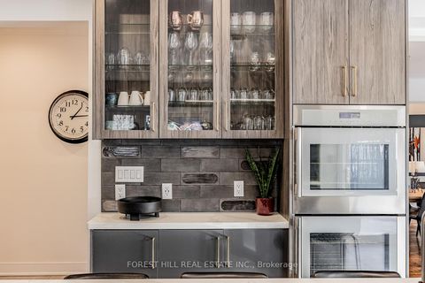 Photo 10 at 97 Clarinda Drive, Bayview Village, Toronto