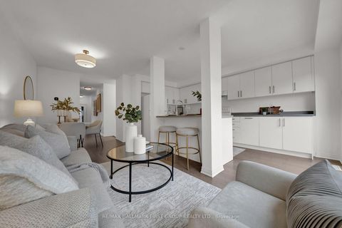 Photo 1 at 40 Caspian Square, Bowmanville, Clarington