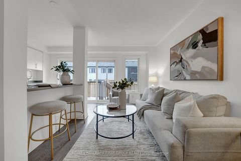 Photo 3 at 40 Caspian Square, Bowmanville, Clarington