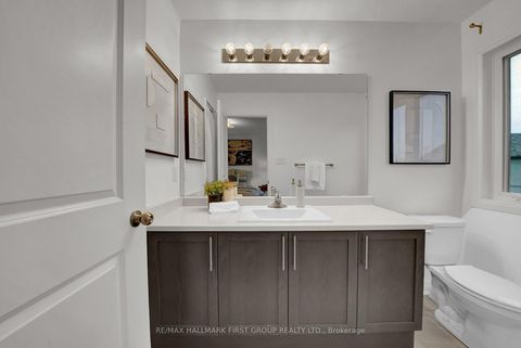 Photo 13 at 40 Caspian Square, Bowmanville, Clarington