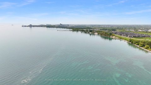 Photo 22 at 40 Caspian Square, Bowmanville, Clarington