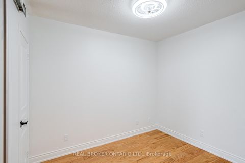 Photo 18 at 702 - 2240 Lakeshore Boulevard W, Mimico, Toronto