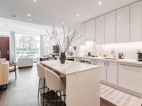 Photo 5 at TH132 - 39 Queens Quay E, Waterfront Communities C8, Toronto