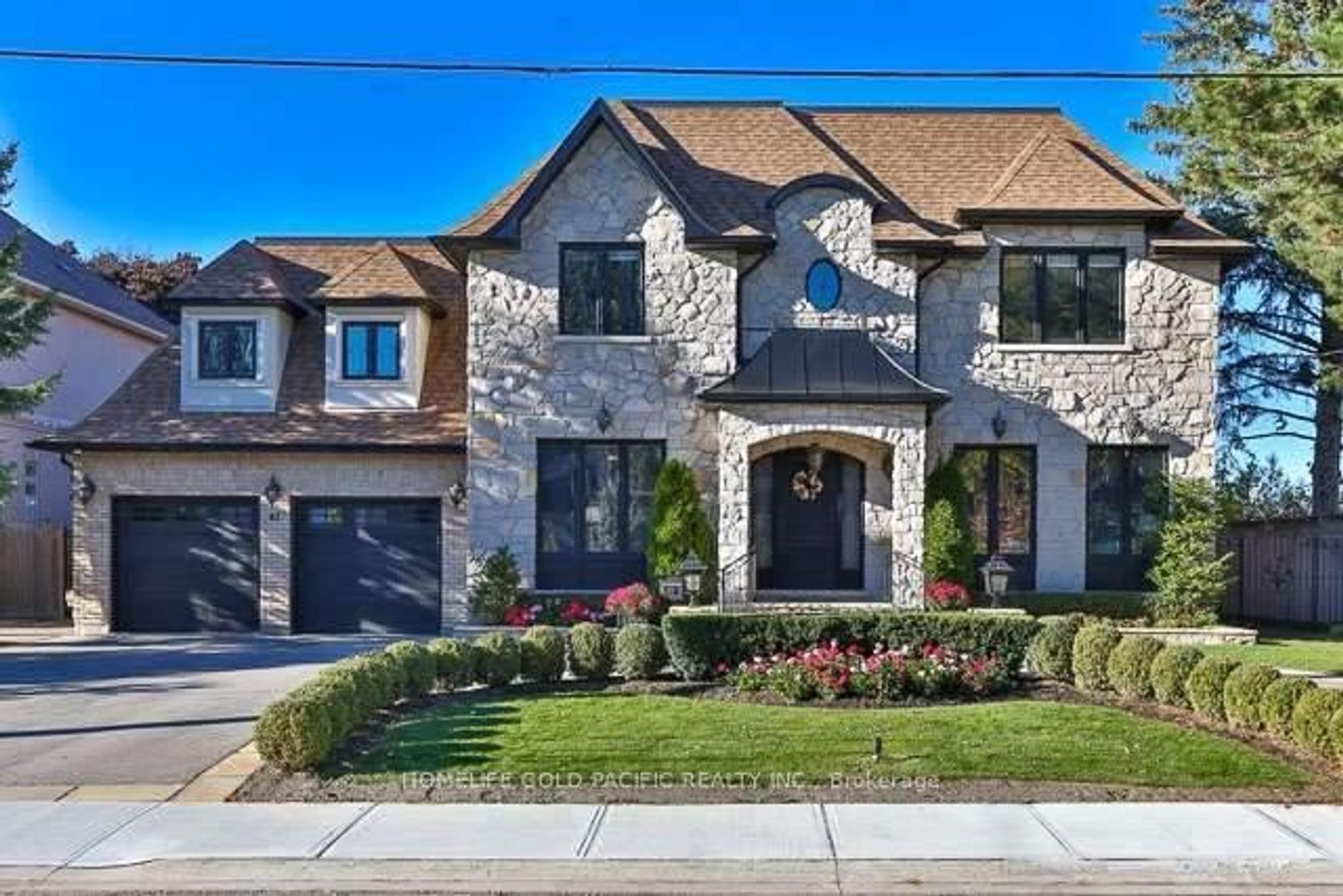 82 York Road, York Mills, Toronto by Loree Meneguzzi Real Estate 82 York Road, York Mills, Toronto