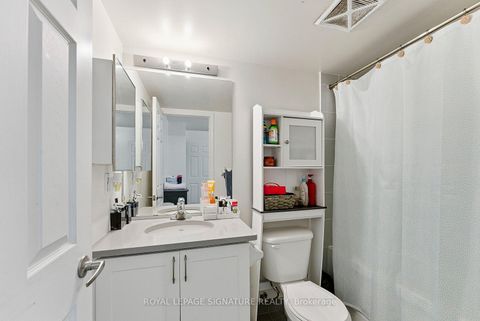 Photo 19 at 502 - 19 Grand Trunk Crescent, Waterfront Communities C1, Toronto