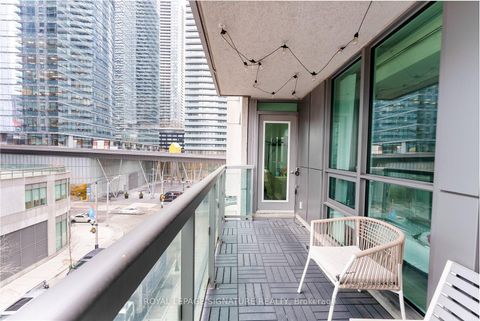 Photo 26 at 502 - 19 Grand Trunk Crescent, Waterfront Communities C1, Toronto