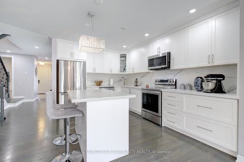 Photo 6 at 59 Kavala Street, Patterson, Vaughan