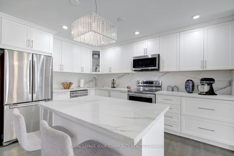 Photo 10 at 59 Kavala Street, Patterson, Vaughan