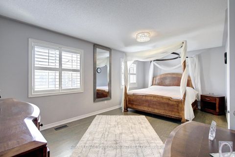 Photo 27 at 59 Kavala Street, Patterson, Vaughan