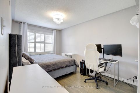 Photo 33 at 59 Kavala Street, Patterson, Vaughan