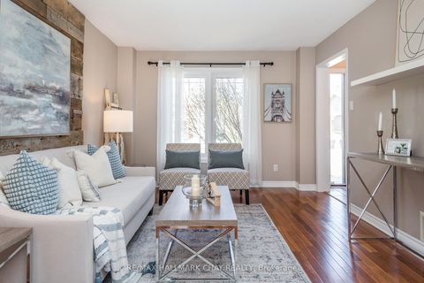 Photo 2 at 11 Heritage Road, Cookstown, Innisfil