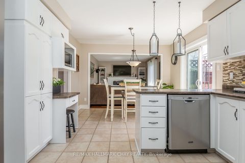 Photo 6 at 11 Heritage Road, Cookstown, Innisfil