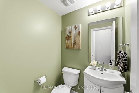 Photo 18 at 2415 Winlord Place, Windfields, Oshawa