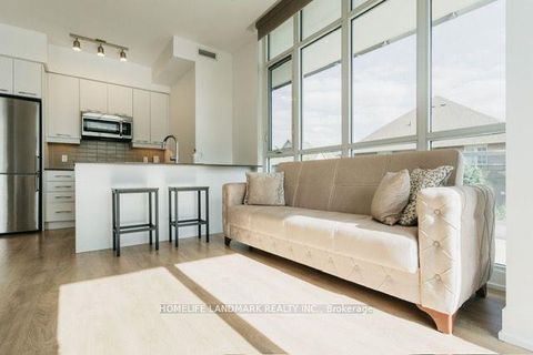 Photo 5 at 234 - 9471 Yonge Street S, Observatory, Richmond Hill