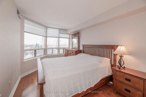 Photo 15 at 615 - 8501 Bayview Avenue, Doncrest, Richmond Hill