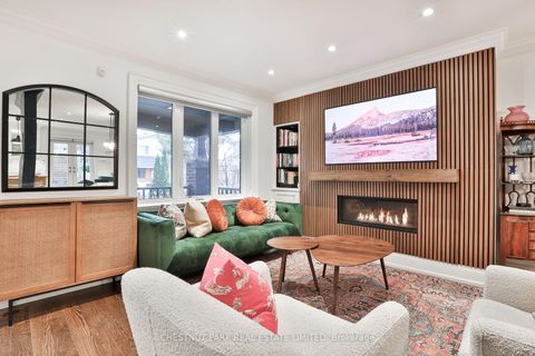 Photo 4 at 665 Millwood Road, Mount Pleasant East, Toronto