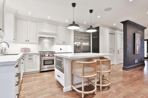 Photo 11 at 665 Millwood Road, Mount Pleasant East, Toronto