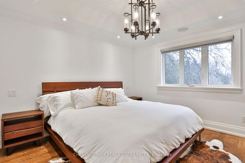 Photo 21 at 665 Millwood Road, Mount Pleasant East, Toronto