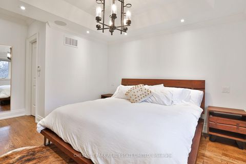 Photo 22 at 665 Millwood Road, Mount Pleasant East, Toronto