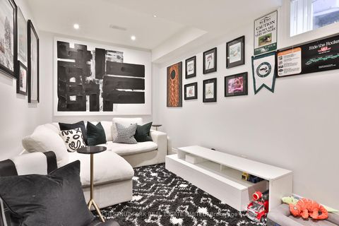 Photo 35 at 665 Millwood Road, Mount Pleasant East, Toronto