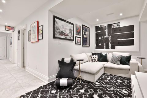 Photo 36 at 665 Millwood Road, Mount Pleasant East, Toronto