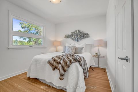 Photo 13 at 12 Slidell Crescent, Donalda, Toronto