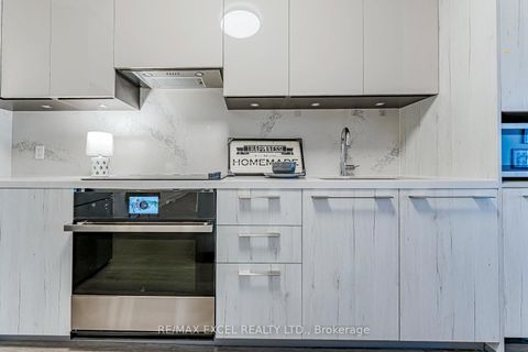 Photo 15 at 2701 - 8 Water Walk Drive, Unionville, Markham