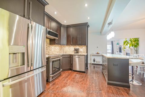Photo 4 at 26 Manitoba Street, Mimico, Toronto
