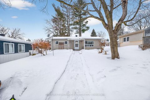 Photo 1 at 16 Mimosa Crescent, Rural Innisfil, Innisfil