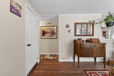 Photo 5 at 16 Mimosa Crescent, Rural Innisfil, Innisfil