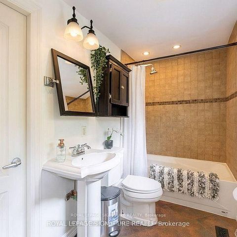 Photo 13 at 105 Catalina Drive, Guildwood, Toronto