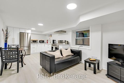 Photo 23 at 101 Clifton Road, Moore Park, Toronto